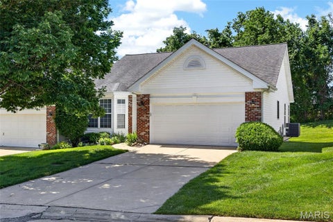 Photo of 1317 Pine Bluff Drive, St Charles, MO 63304 (MLS # 26036673)