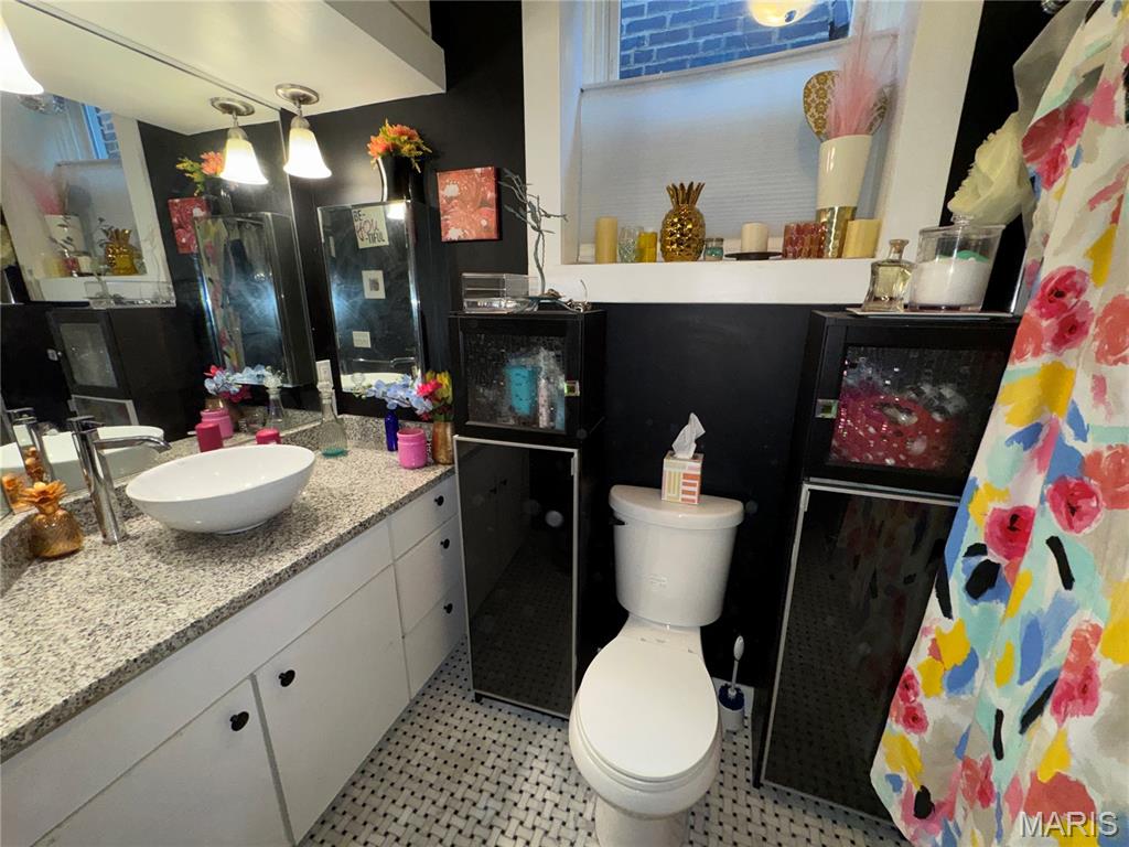 St Louis Commons Add - Residential Income