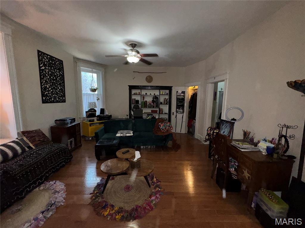 St Louis Commons Add - Residential Income