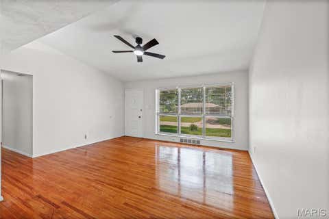 Tiny photo for 14 Tamma Lane, Hazelwood, MO 63042 (MLS # 26046908)
