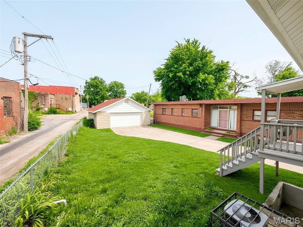 West Walnut Manor - Residential
