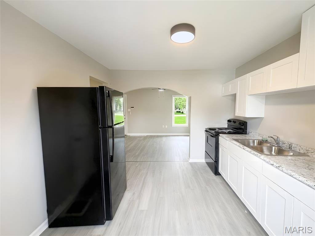 West Walnut Manor - Residential