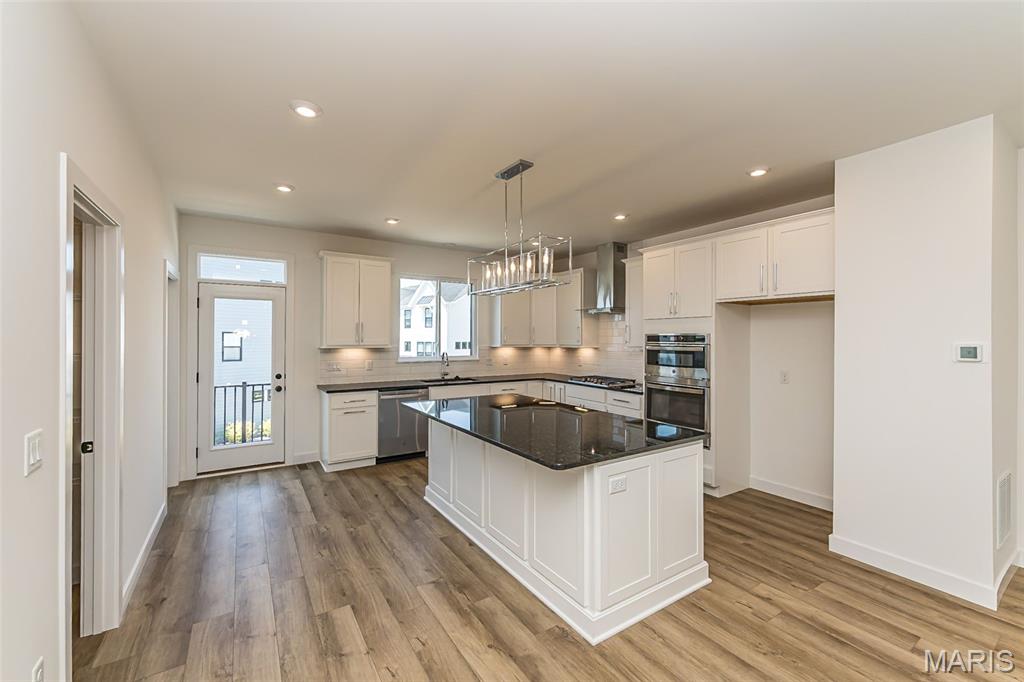 314 Indigo Court 37-302