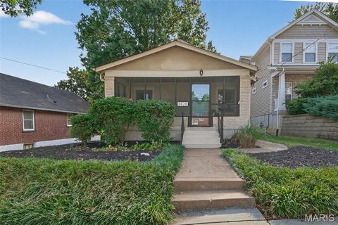 Photo of 8828 Madge Avenue, Brentwood, MO 63144 (MLS # 25070021)