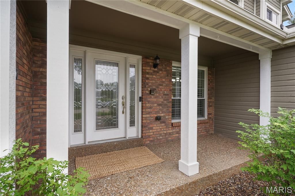 Photo of 911 Hemingway Lane, Weldon Spring, MO 63304 (MLS # 26018569)