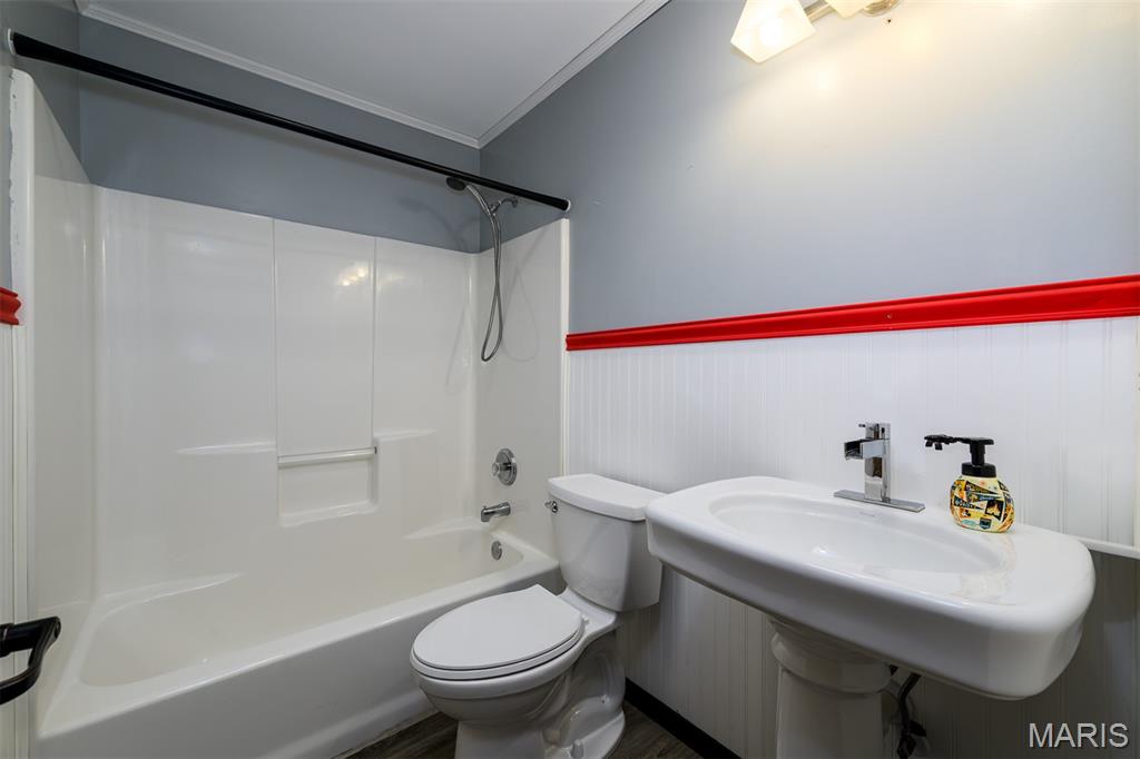 Pine Tree Court - Residential