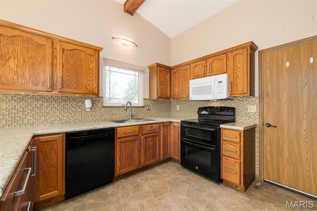 Pine Tree Court - Residential