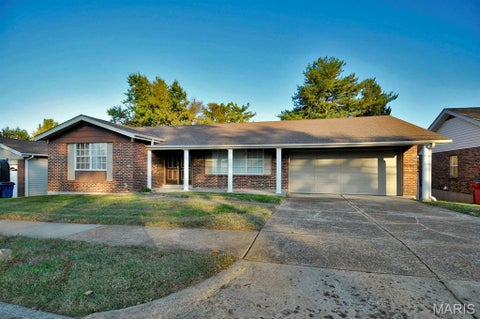 Tiny photo for 511 Buckley Road, Unincorporated, MO 63125 (MLS # 26069308)