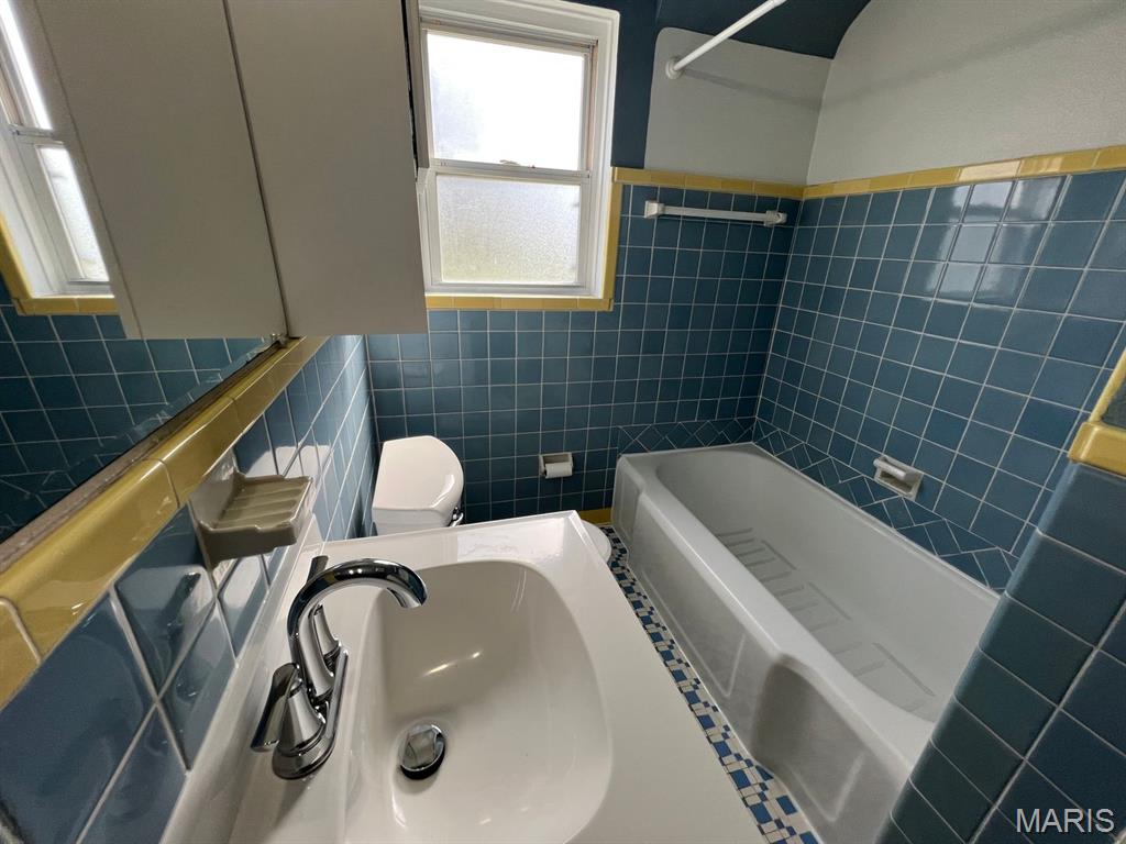 Ashby Place Amd - Residential Lease