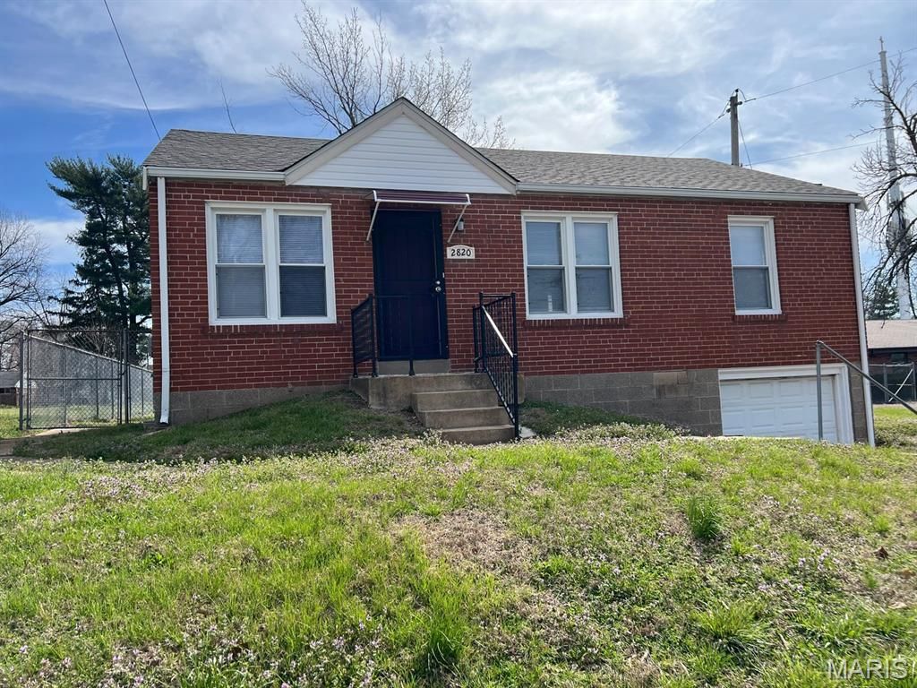 Photo of 2820 Ashby Road, St Louis, MO 63114 (MLS # 26023953)