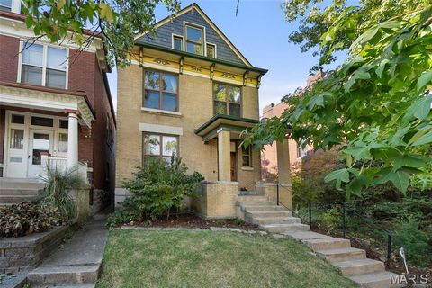 Photo of 3910 Botanical Avenue, St Louis, MO 63110 (MLS # 25069020)