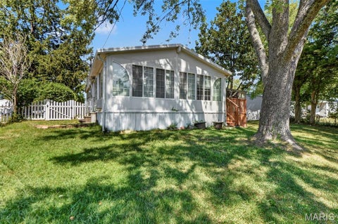 Tiny photo for 1132 Burgundy Lane, Ballwin, MO 63011 (MLS # 26056004)