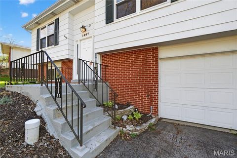 Tiny photo for 1667 Bronco Lane, St Louis, MO 63146 (MLS # 26021991)