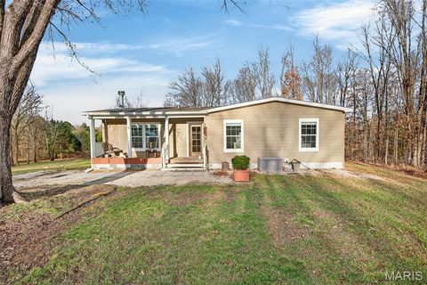Tiny photo for 23921 NEVADA Drive, Lebanon, MO 65536 (MLS # 26018209)