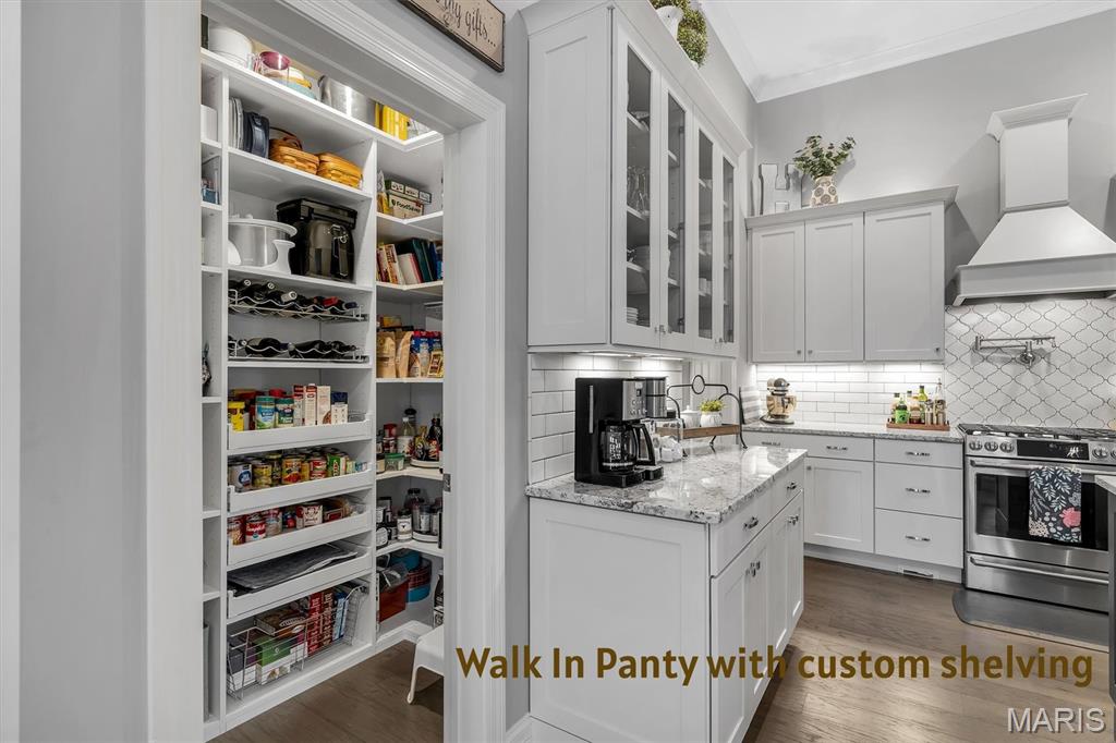 Bend At Sulphur Spring The - Residential