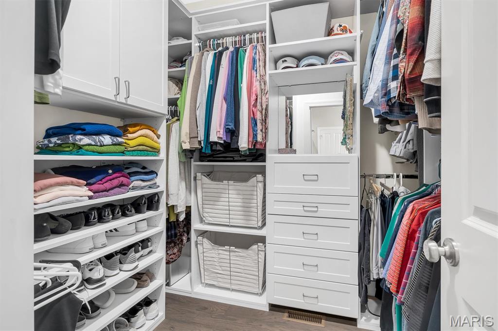 Bend At Sulphur Spring The - Residential