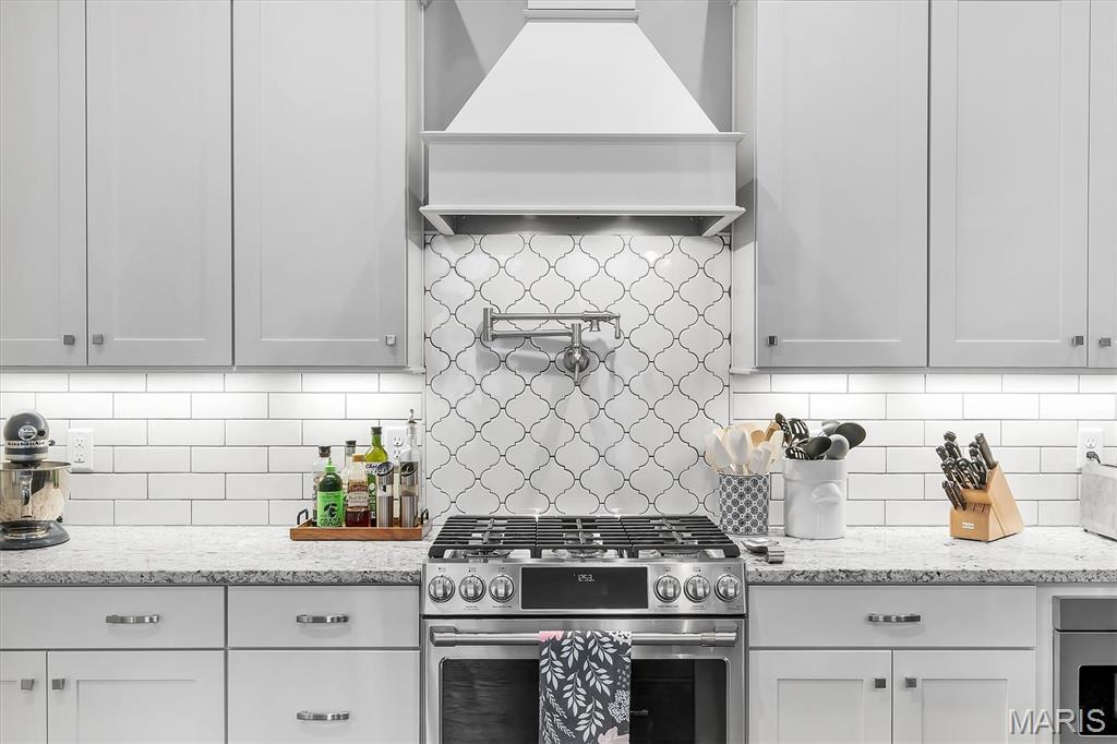 Bend At Sulphur Spring The - Residential