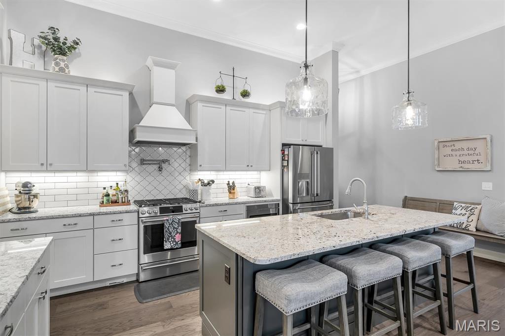 Bend At Sulphur Spring The - Residential