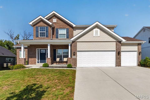 Photo of 823 Silver Buck Lane, Chesterfield, MO 63005 (MLS # 26059085)