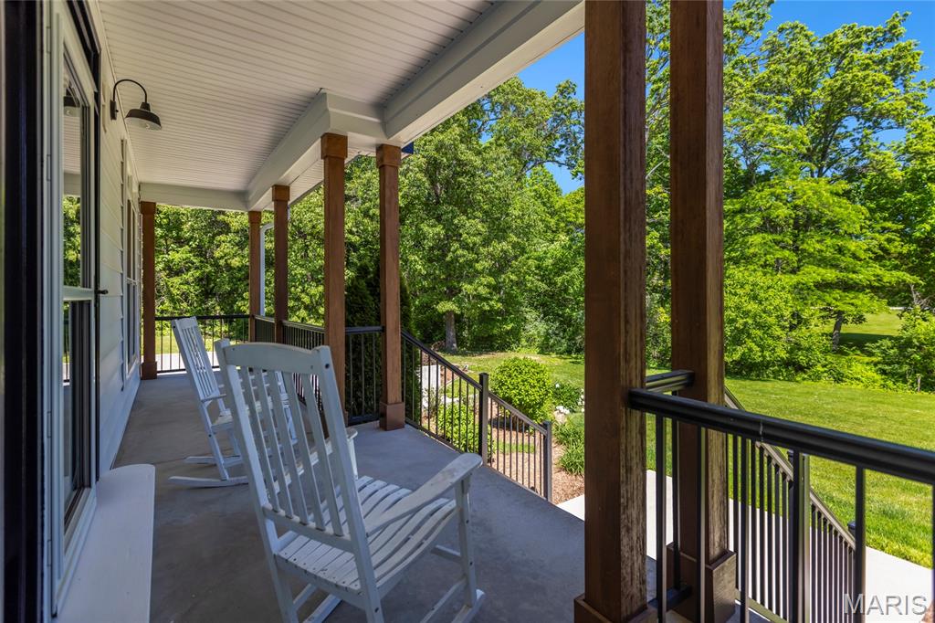 21762 Country Life Acres