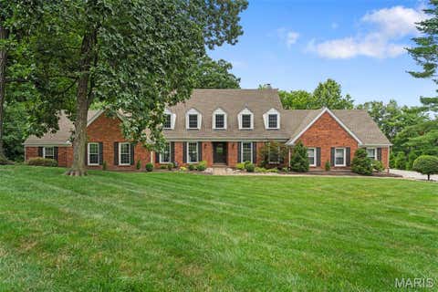 Photo of 901 Mason Wood Drive, St Louis, MO 63141 (MLS # 26042603)