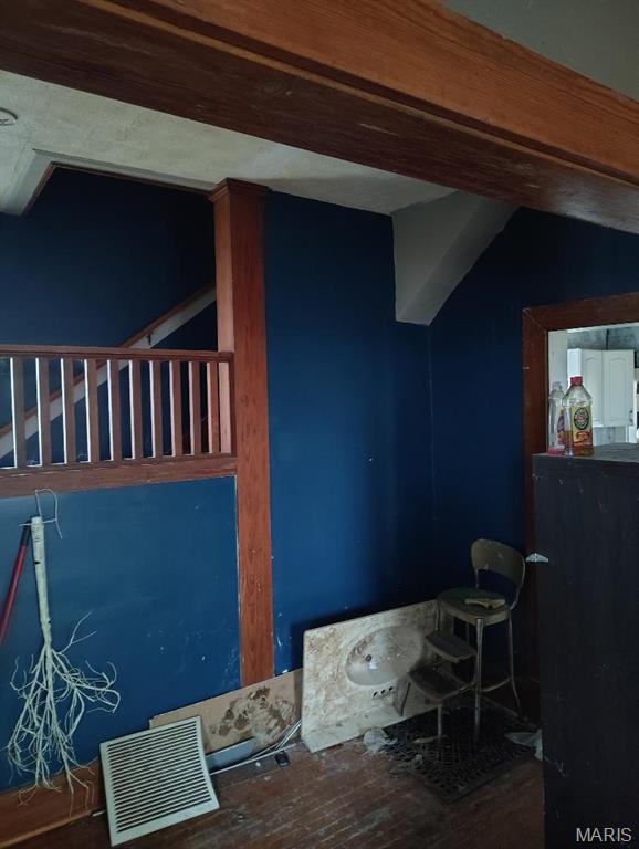 Louisiana, Missouri 63353, United States, 3 Bedrooms Bedrooms, ,1 BathroomBathrooms,Residential,Pending,103534