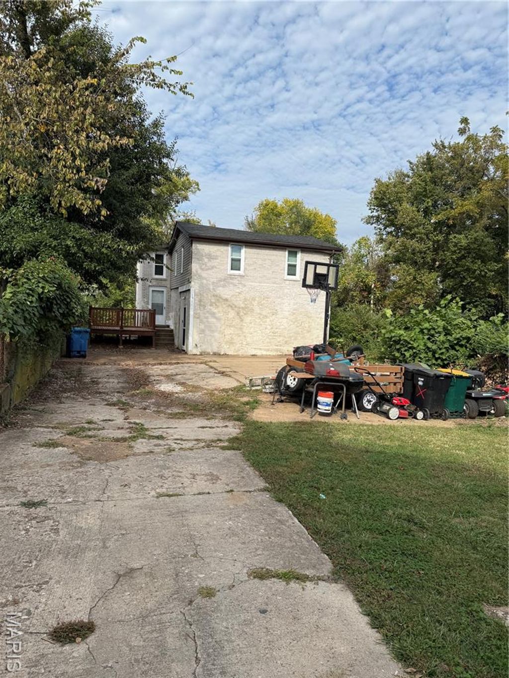 Photo of 1511 Partridge Avenue, Green Park, MO 63133 (MLS # 25073711)