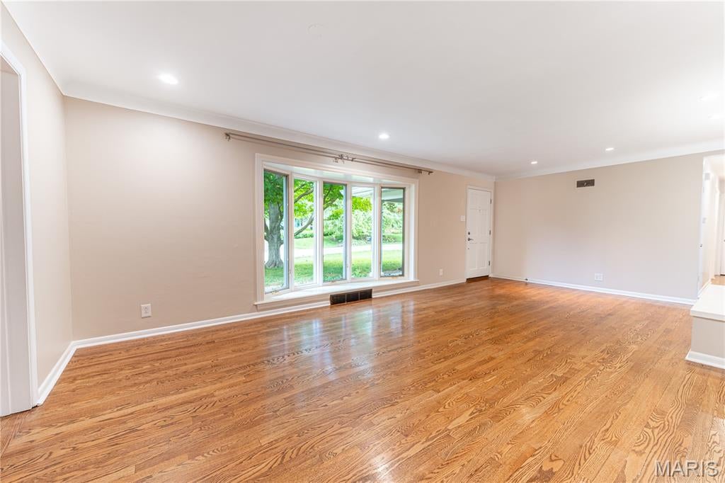 8 Tealwood Drive