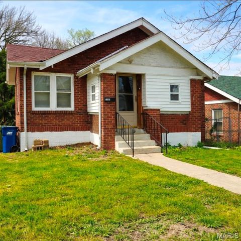 Photo of 3207 Elsworth pl Place, Bel Ridge, MO 63121 (MLS # 26018268)