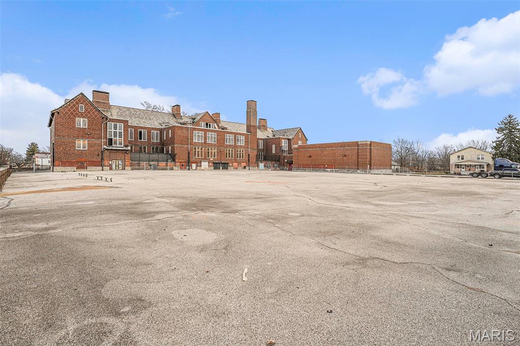 Walnut Park Add - Commercial Sale