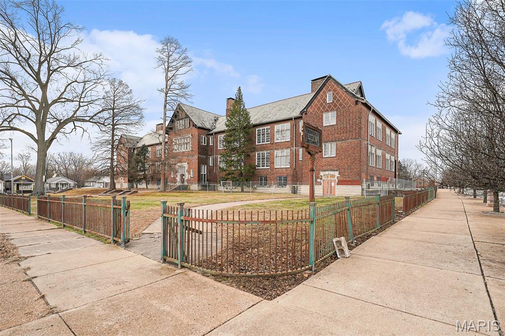 Walnut Park Add - Commercial Sale