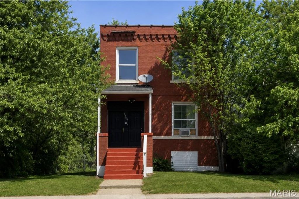 Photo of 6309 Page Avenue, St Louis, MO 63133 (MLS # 26028970)