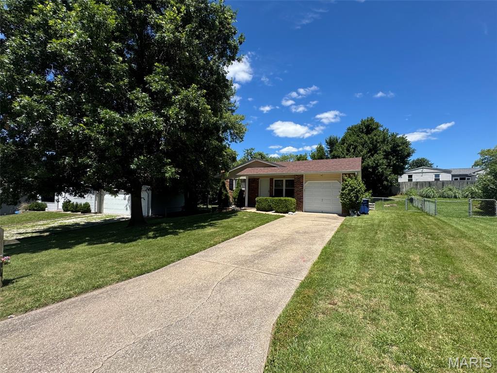 Photo of 38 Matchlock Drive, St Peters, MO 63376 (MLS # 26038533)