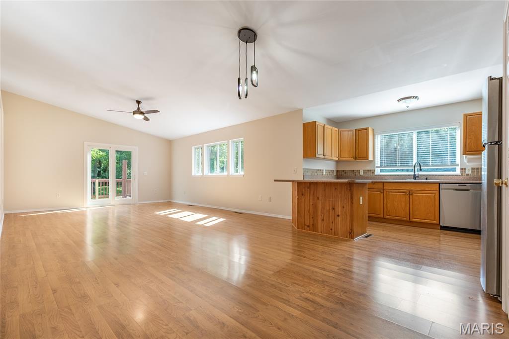 1209 Woodcrest Lane