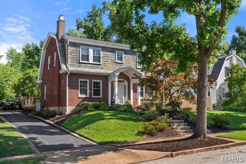 Photo of 7411 Parkdale Avenue, Clayton, MO 63105 (MLS # 26055239)