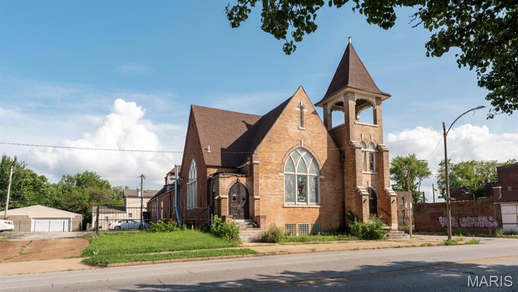 Bissells Add - Commercial Sale
