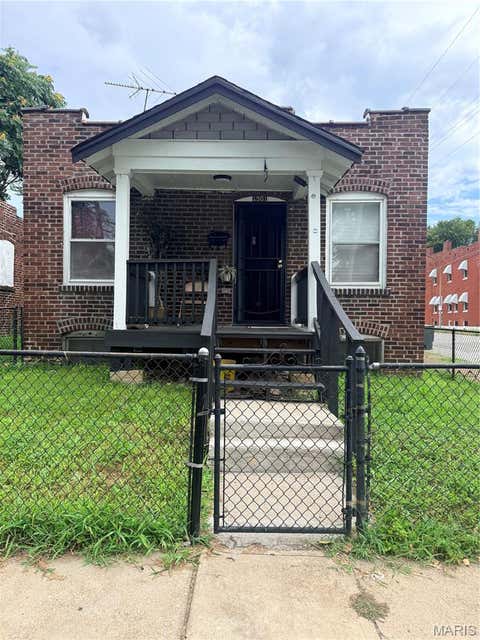Photo of 1901 Agnes Street, St Louis, MO 63107 (MLS # 26047731)