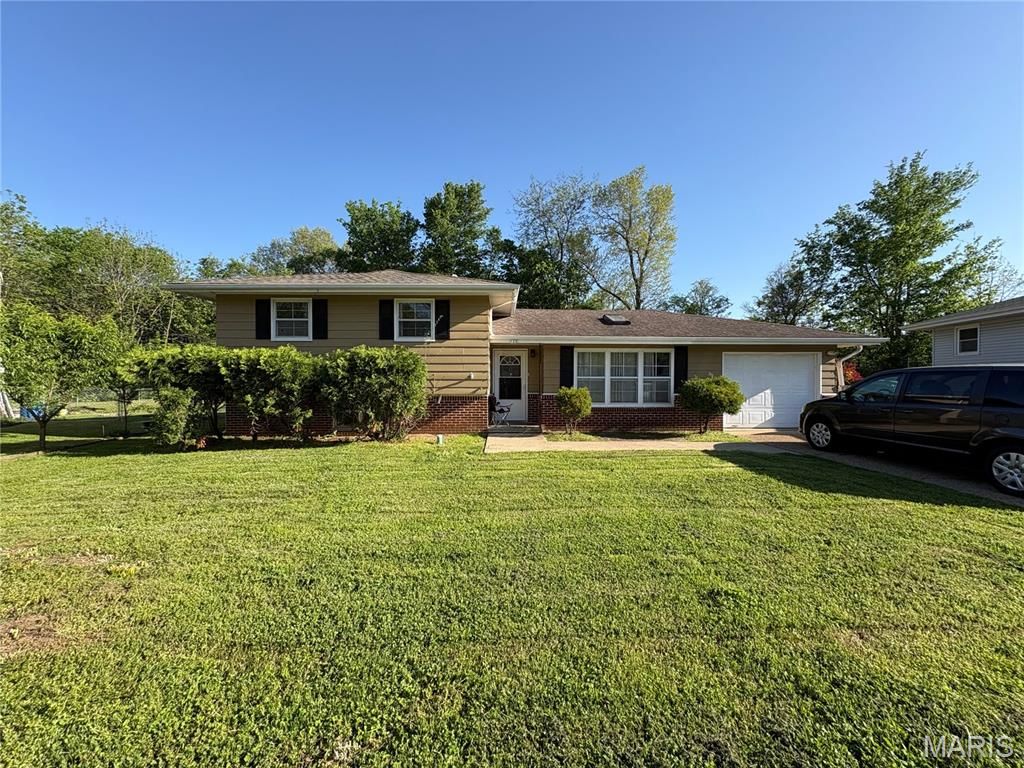 Photo of 123 Hull Drive, Waynesville, MO 65583 (MLS # 26025328)