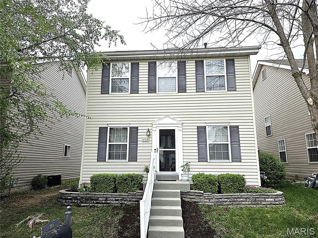 Photo of 713 Waler Drive, Lake Saint Louis, MO 63367 (MLS # 26024028)