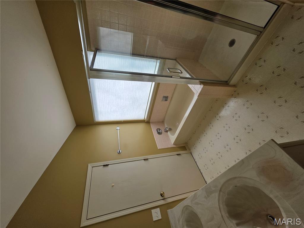 Vineyards #3 - Residential Lease