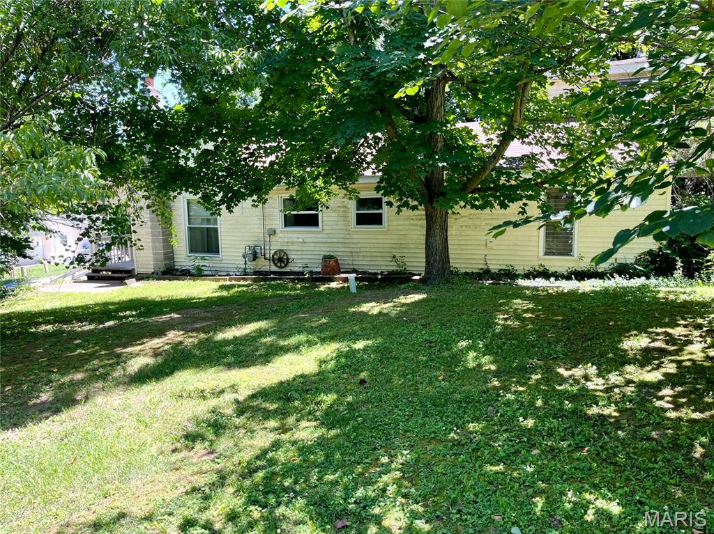 304 E 2nd Street