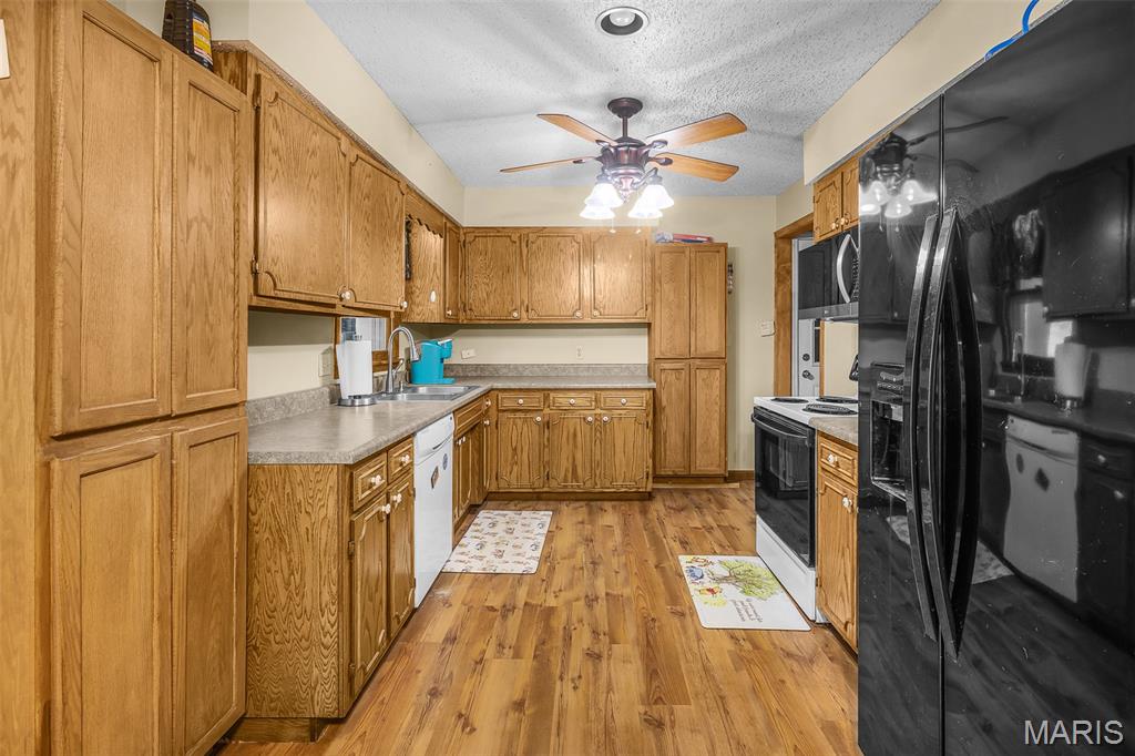 Chateau Manor - Residential