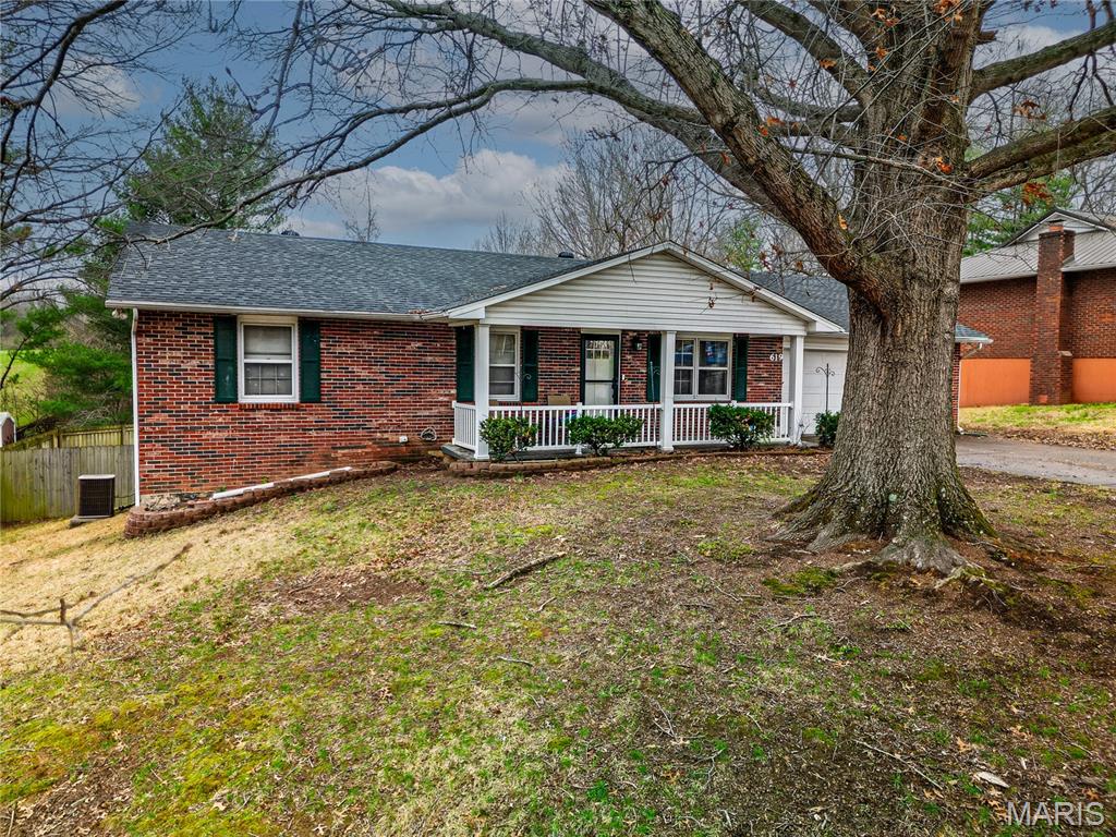 Chateau Manor - Residential