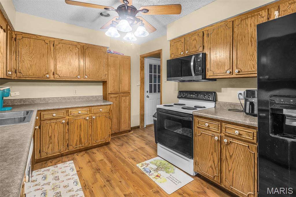 Chateau Manor - Residential