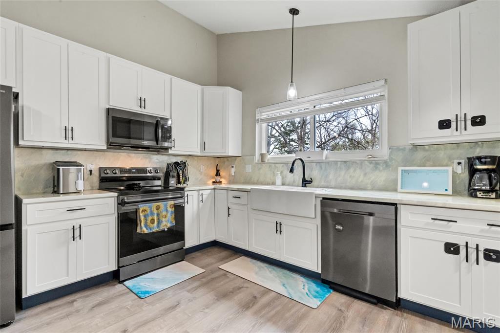 Bluff Wood Manor - Residential