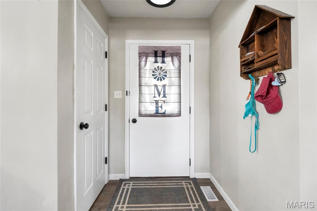 Bluff Wood Manor - Residential