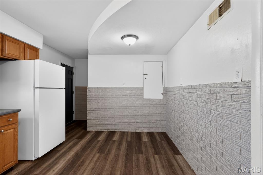 Sharon Meadows - Residential