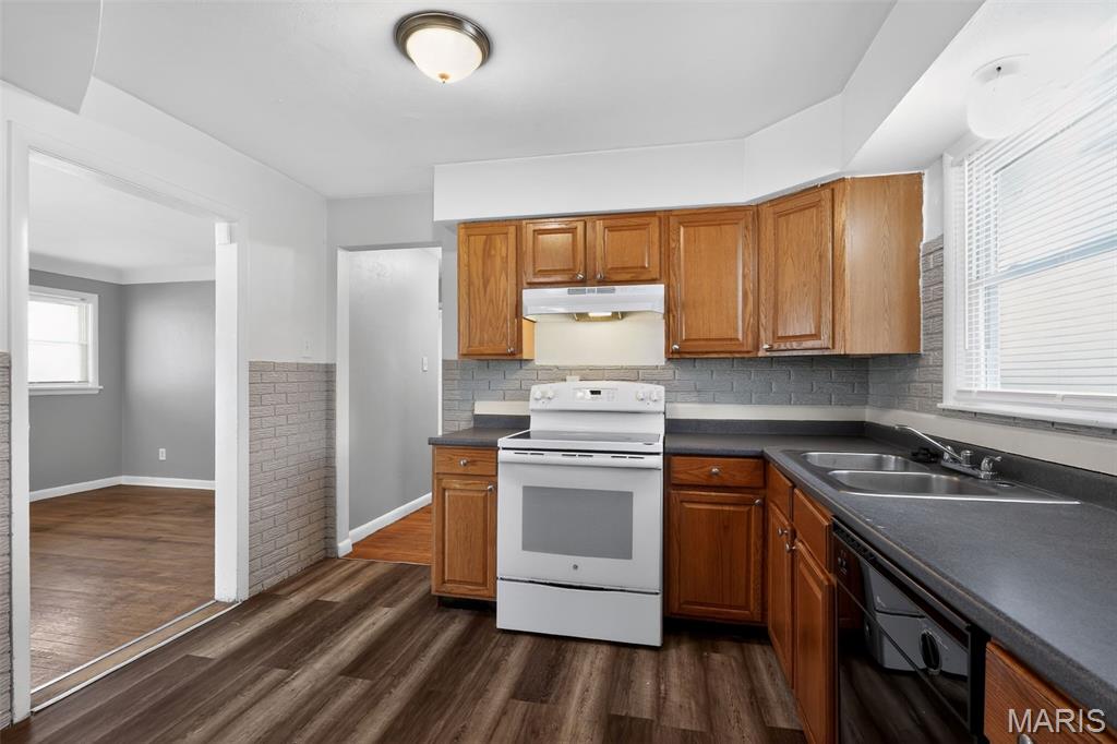 Sharon Meadows - Residential