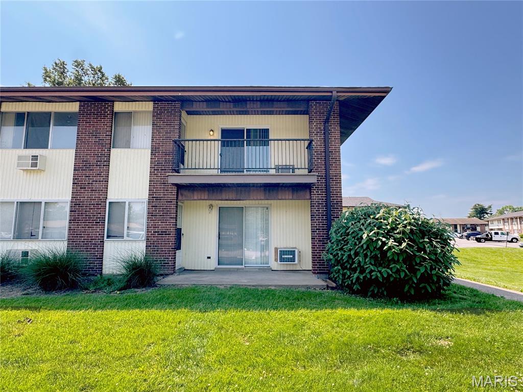 Hazelcrest Condo - Residential