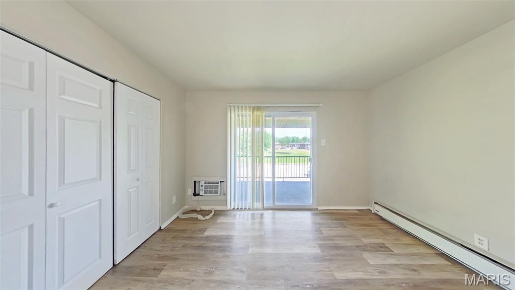 Hazelcrest Condo - Residential